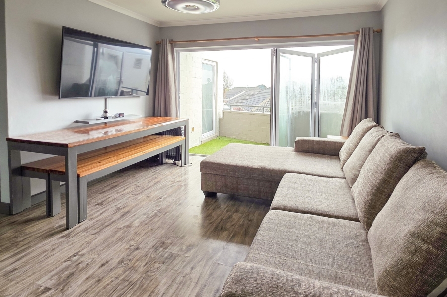 2 Bedroom Property for Sale in Sonstraal Heights Western Cape